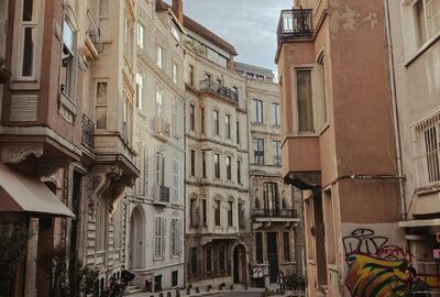 Cihangir Çukurcuma Tophane Gezisi