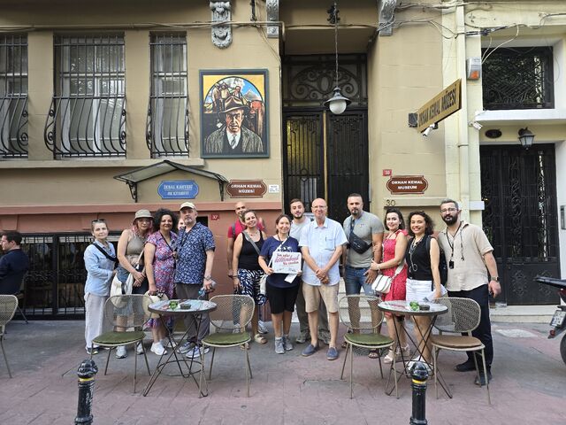 Cihangir Çukurcuma Tophane Gezisi